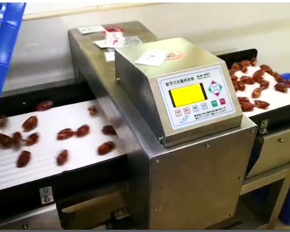 1573561335977330.jpg 臘腸金檢機(jī).jpg